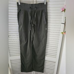 Lululemon Women's Athletic Pants Size 4